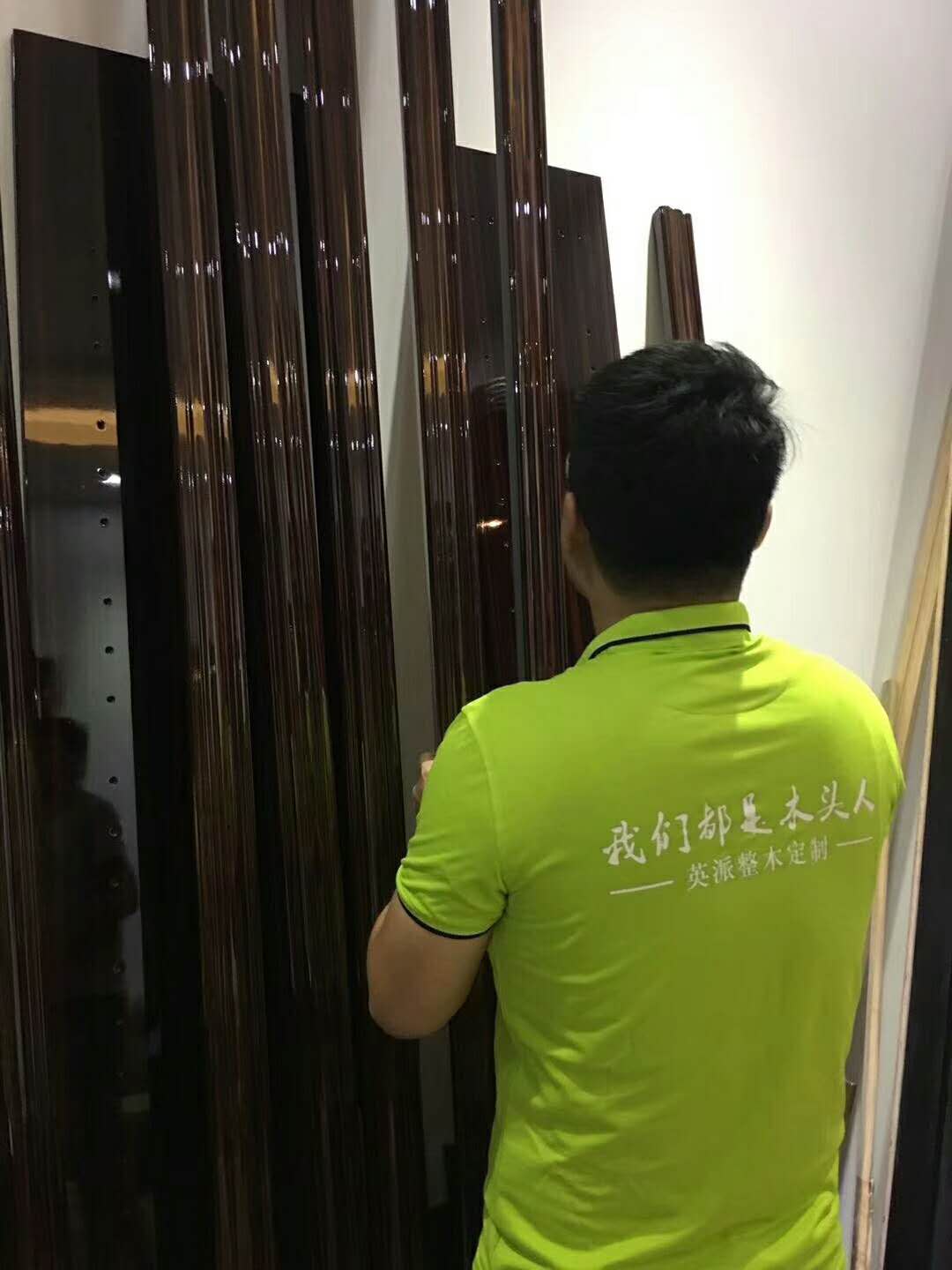 【客戶(hù)見(jiàn)證】廣州英派整木定制：用亮光，找漆強(qiáng)！